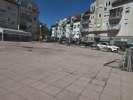 Razmaknute žardinjere
